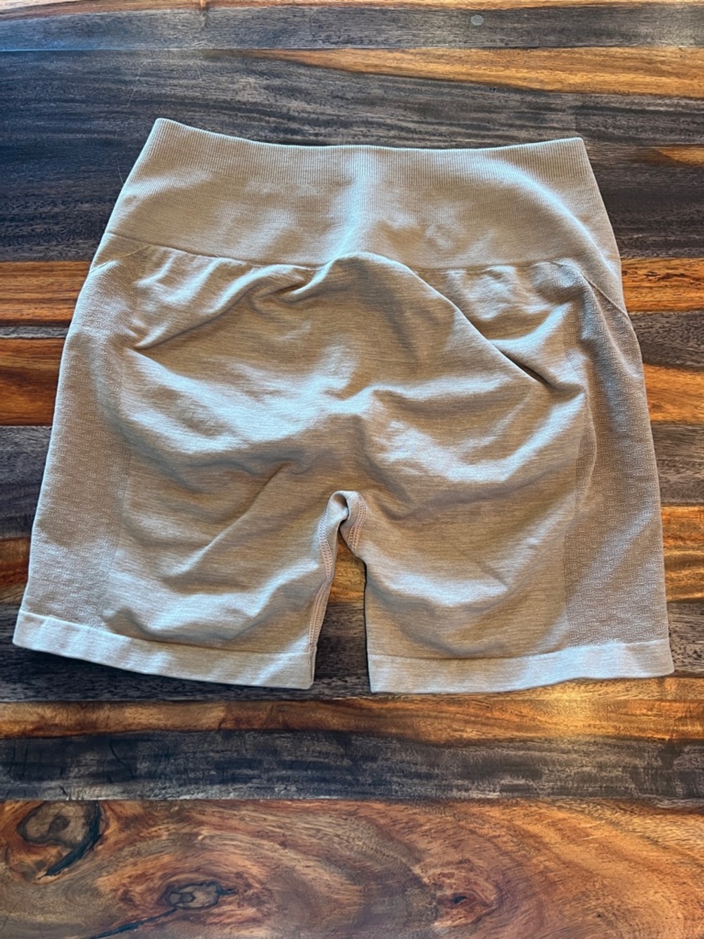 High-Waist Seamless Women's Shorts in Light Gray
